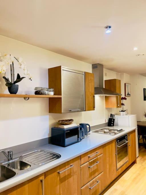 Beautiful Central Open Plan Living! Manchester Kültér fotó